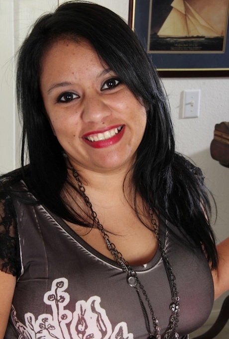 Zealous fatty Lucey Perez rubbing nipples and getting pleased