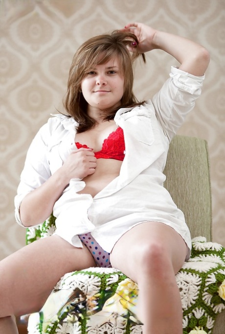 Young fatty Capucine exposes her teen boobs and hairy pussy