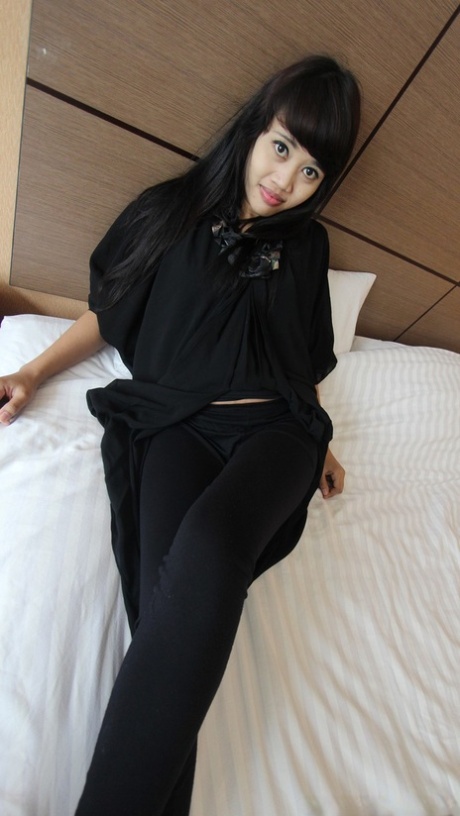 Pregnant Asian babe Anita gets fucked by a stranger in a hot POV session