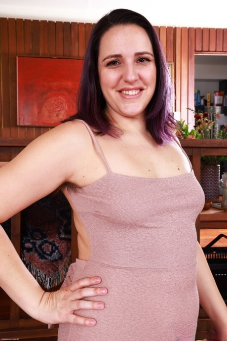 ATK Hairy performed by Dria Submits Naked Pictures